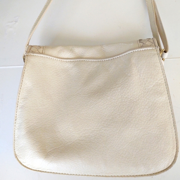 Elliott Lucca Crossbody Bag - Picture 2 of 5